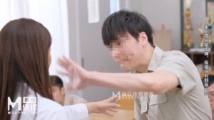 สาวจีนหีฟิตโดนหยุดเวลาเย็ด ควยยัดหีซอยโหดแตกในทะลักคาหี