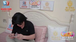 พี่ชายมอมยาน้องสาวตัวเล็กซอยหีเนียนแรงๆ แตกในคาห้องนอน